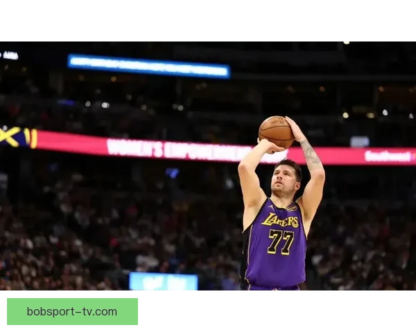 东契奇豪取32分7助攻末节低迷错失绝平球队连胜终结 东契奇豪取32分7助攻末节低迷错失绝平球队连胜终结